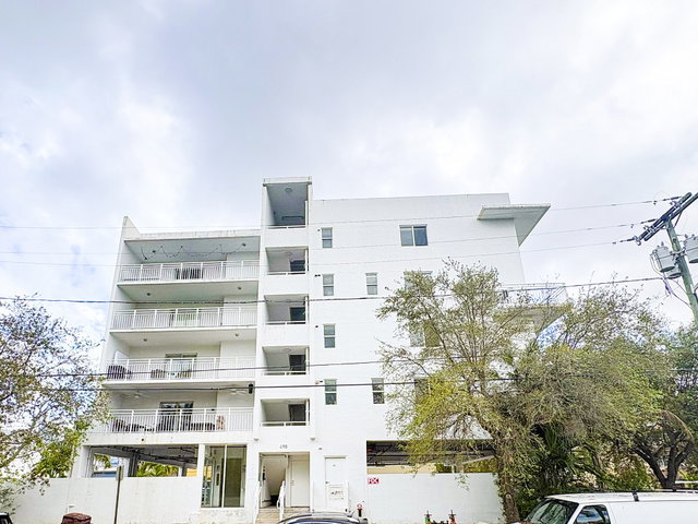 Galiano Condo photo 3